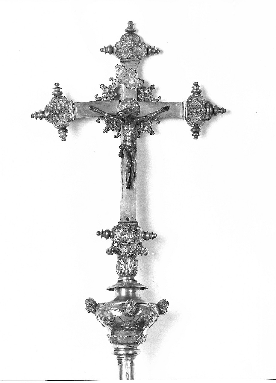 Cristo crocifisso, Madonna con Bambino (croce astile) - bottega toscana (inizio sec. XVII)