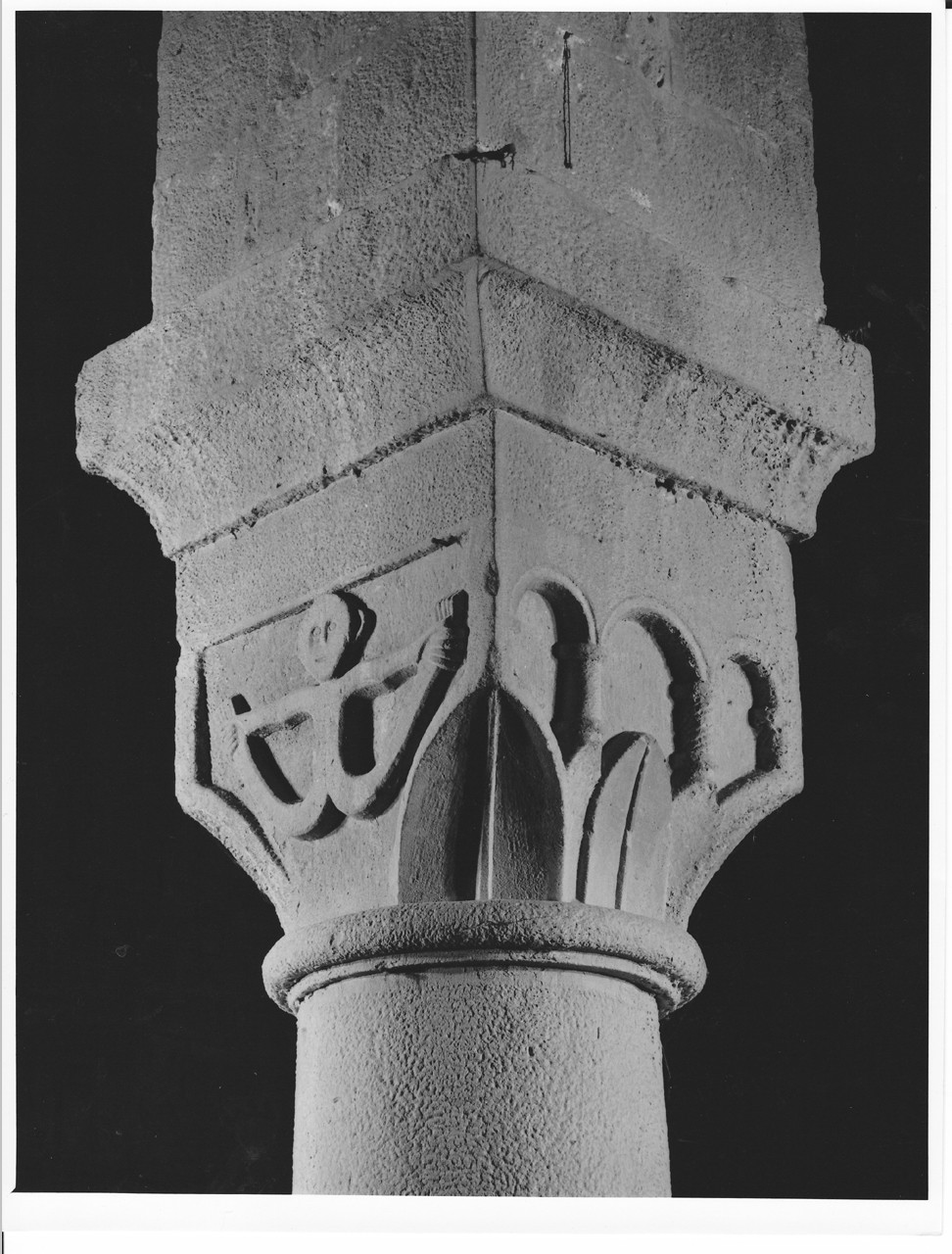 capitello - bottega toscana (fine/ inizio secc. XII/ XIII)