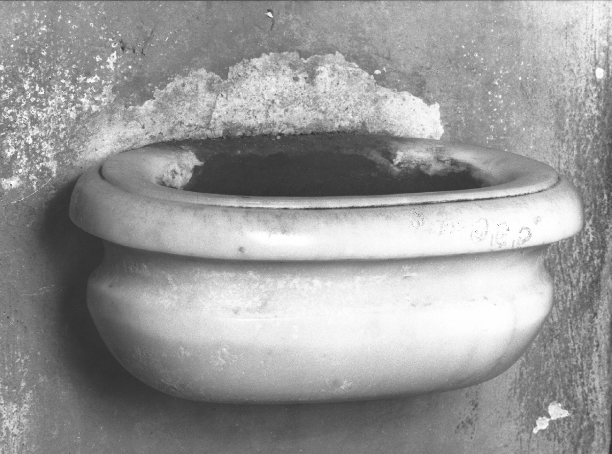 acquasantiera - da parete - bottega toscana (sec. XVIII)