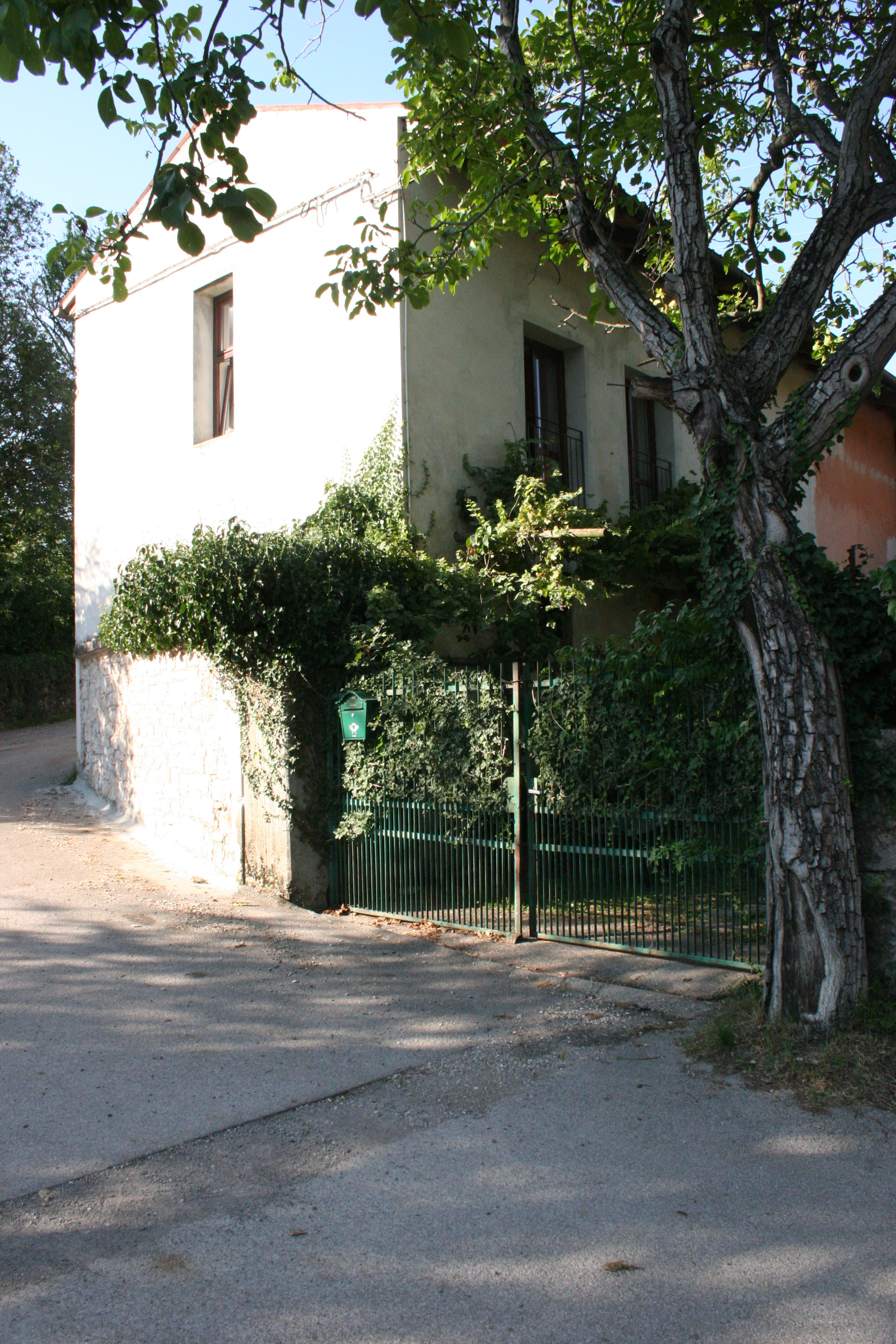 casa rurale su corte con rustici (casa, a corte) - Duino Aurisina (TS) 