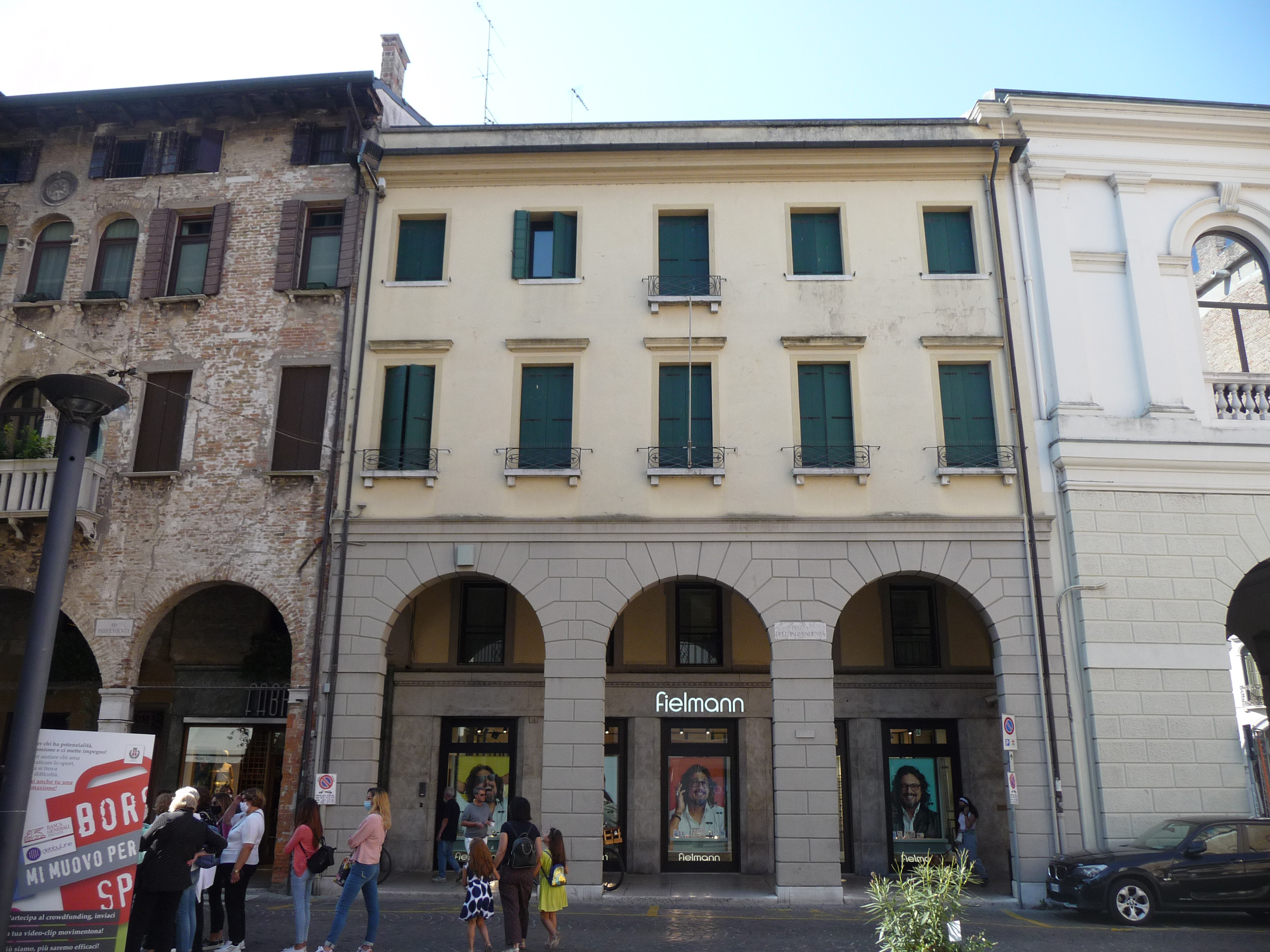 Palazzetto in Piazza Indipendenza e sedime (palazzo) - Treviso (TV) 