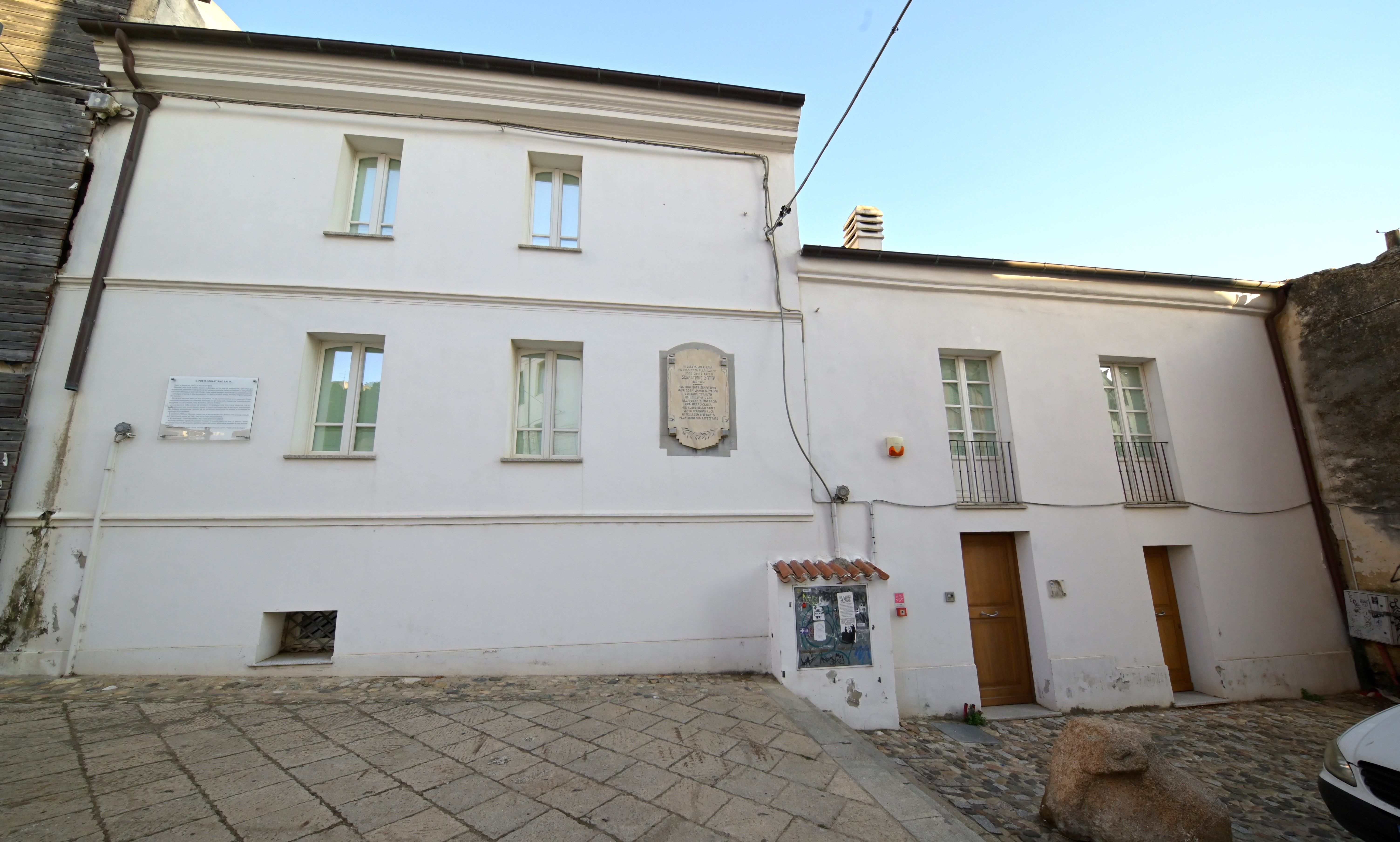 Casa del poeta sebastiano satta (casa, padronale)