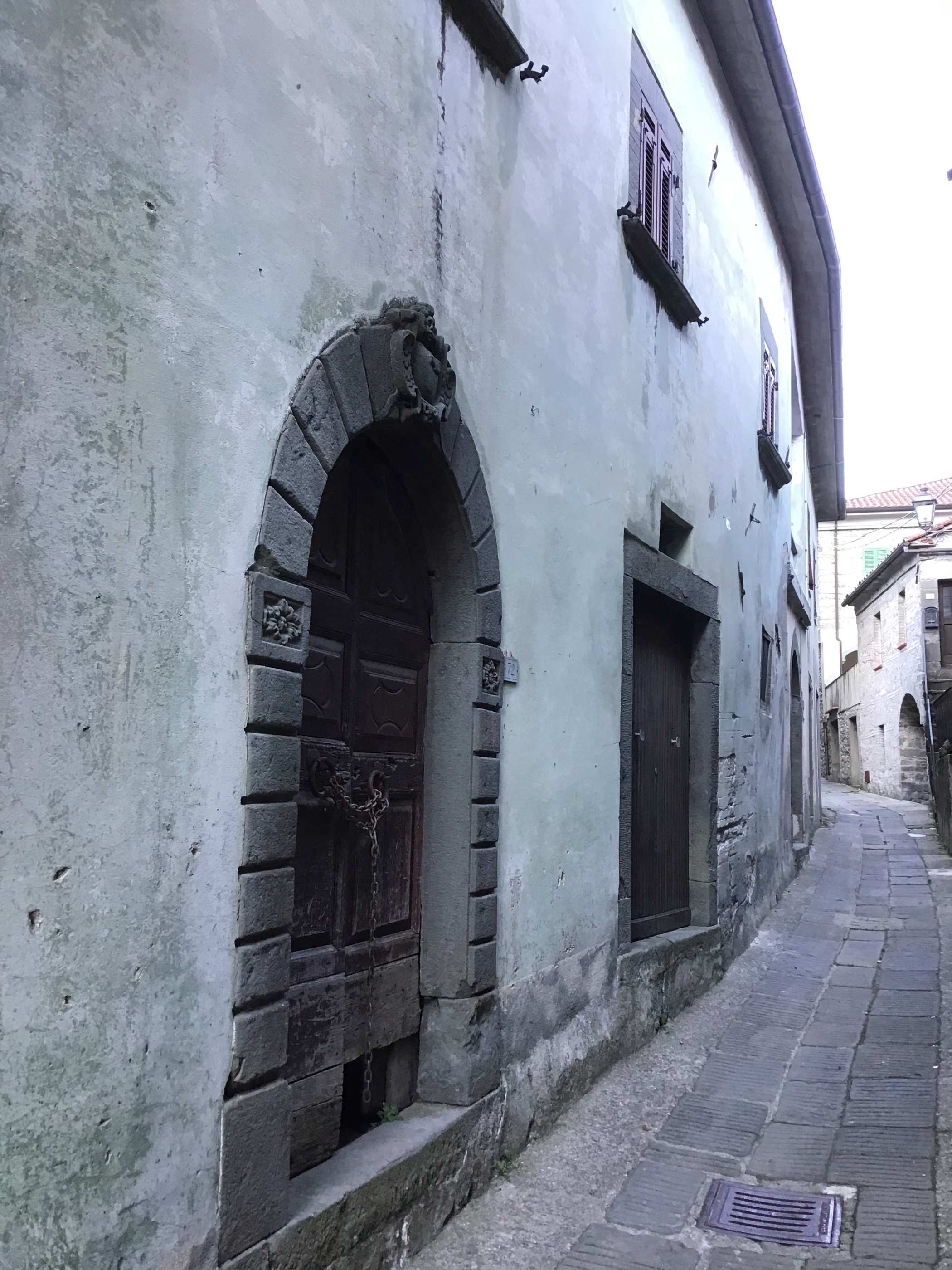 [Palazzo in via del Borgo, 2, 72(P), 70] (palazzo, privato) - Licciana Nardi (MS)  (XVII)