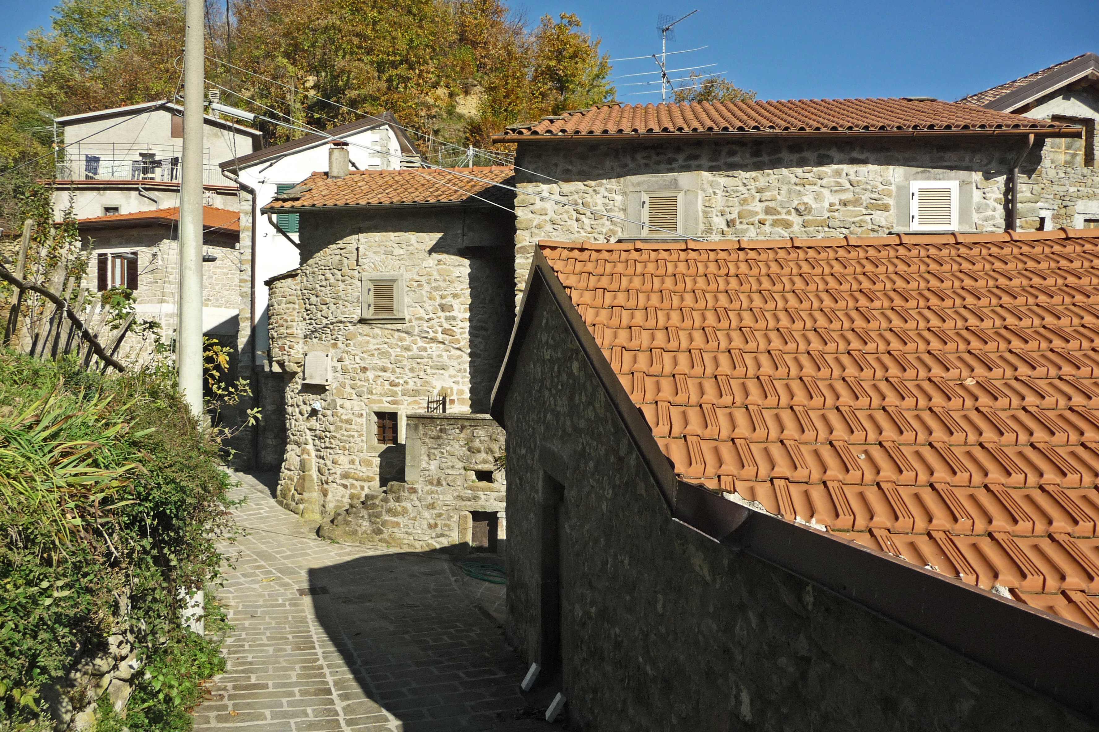 [Casa residenziale in Località Il Castello, Via Castello, 29] (casa, residenziale) - Casola in Lunigiana (MS) 