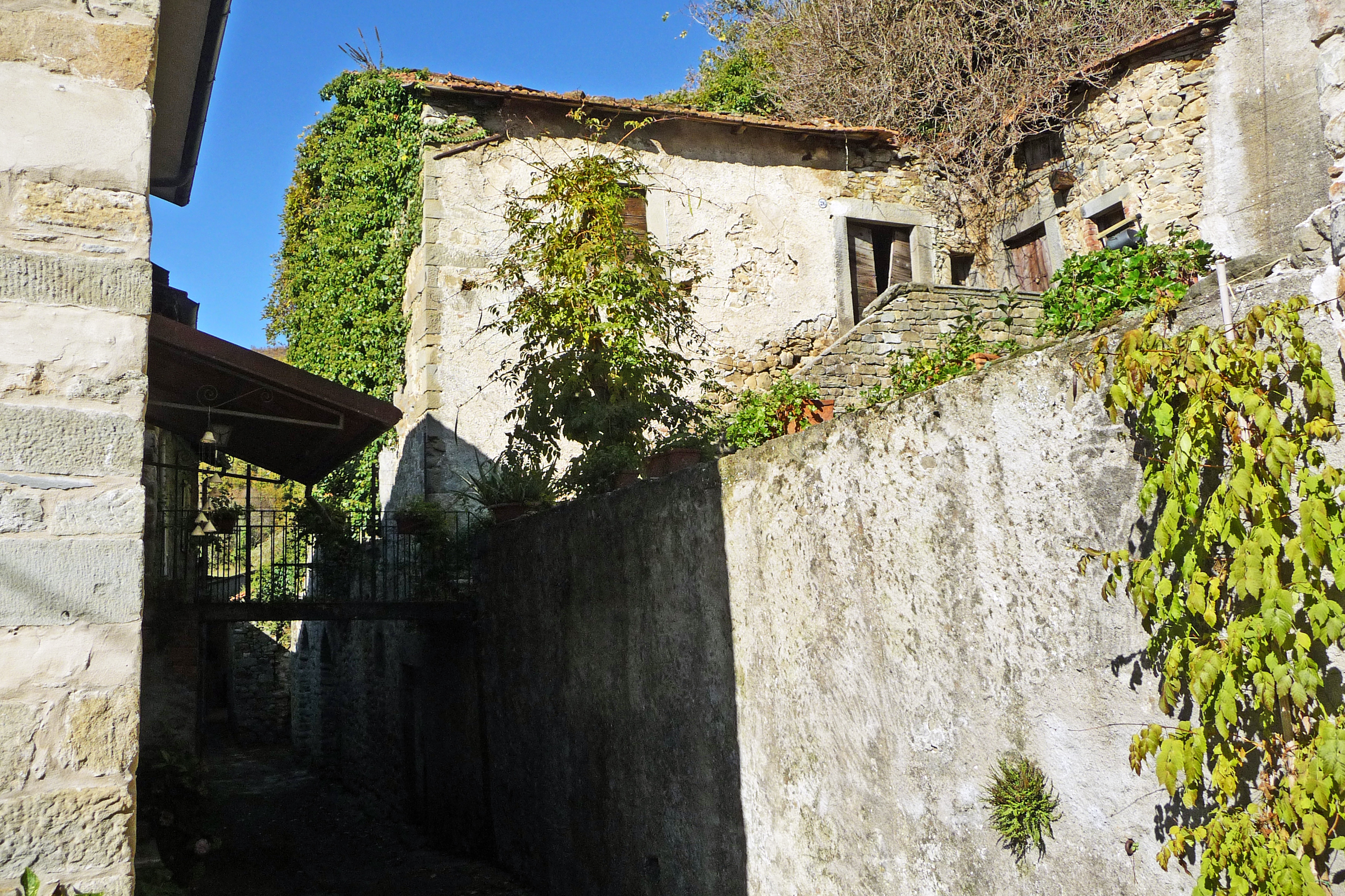 [Casa in Località Il Castello, Via Castello, 26] (casa) - Casola in Lunigiana (MS) 