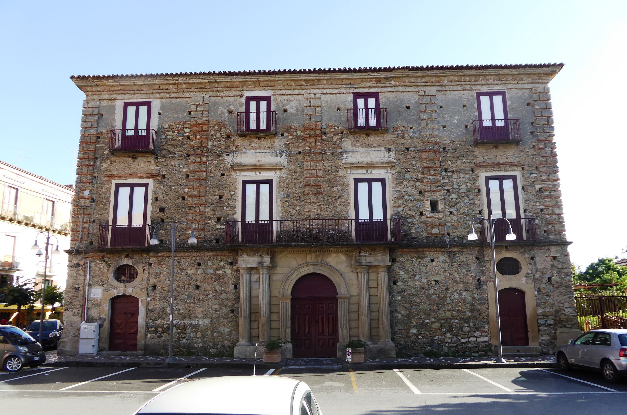 Palazzo Scirchio (palazzo, privato) - Fuscaldo (CS)  (XVIII)