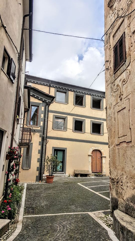 Palazzo Izzo (palazzo, privato) - San Potito Sannitico (CE) 