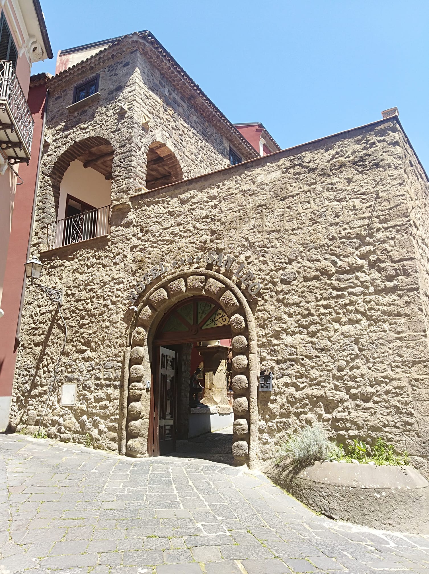 San Leo (albergo, in dimora storica) - Sessa Aurunca (CE)  (XV)