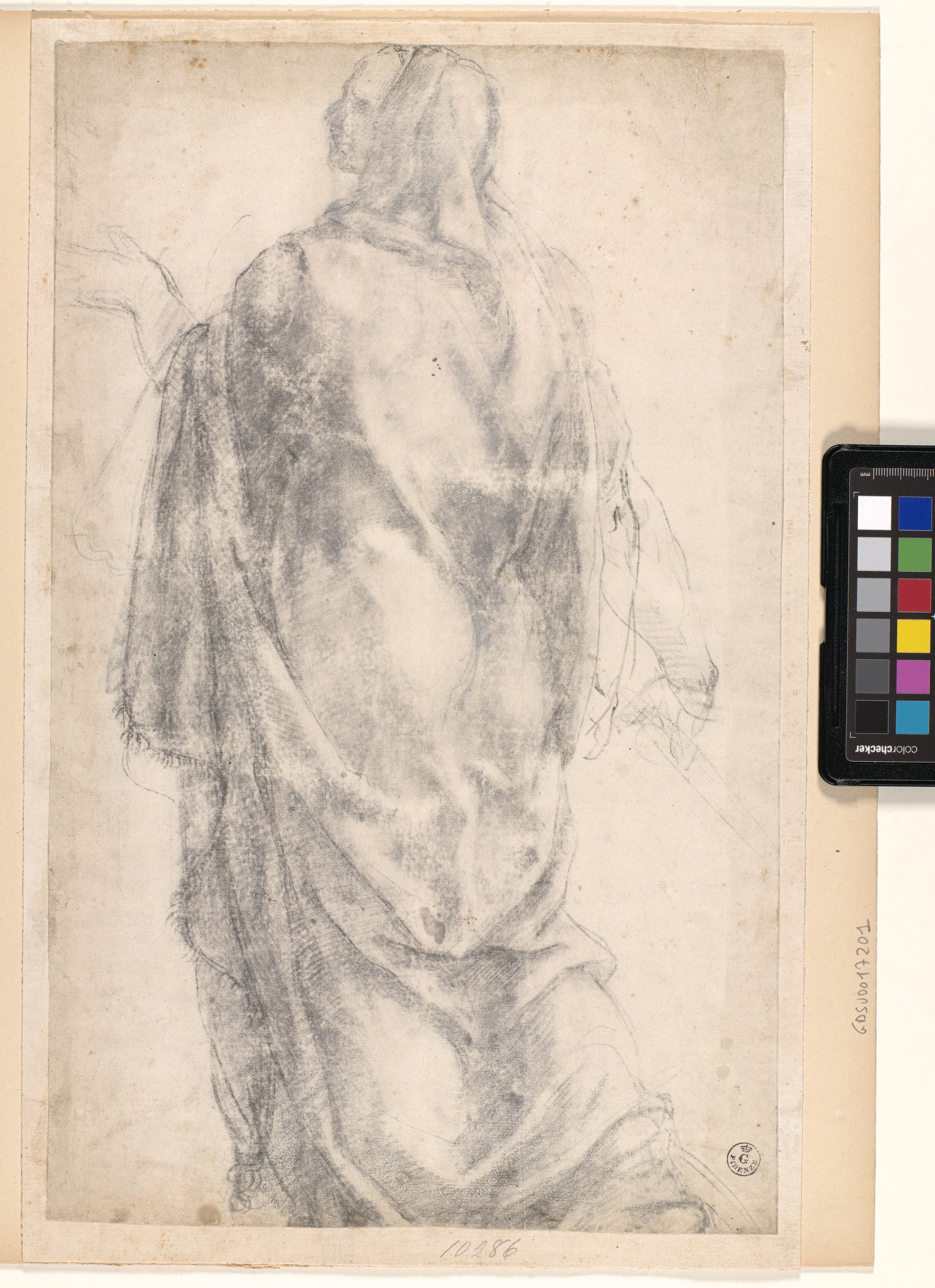 figura ammantata vista di spalle (disegno) di Allori Alessandro (seconda metà XVI)