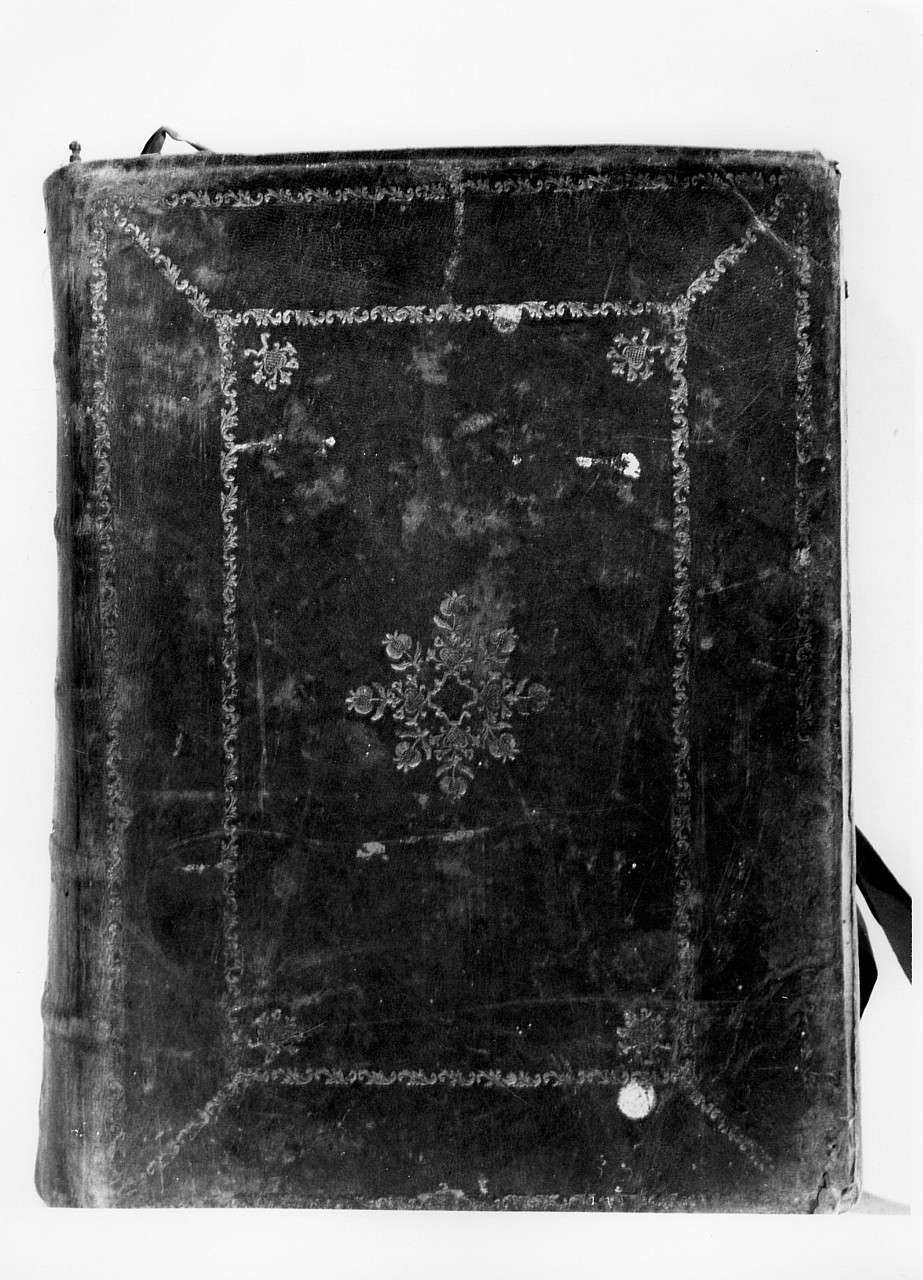 coperta di libro liturgico, opera isolata - manifattura toscana (ultimo quarto sec. XVIII)