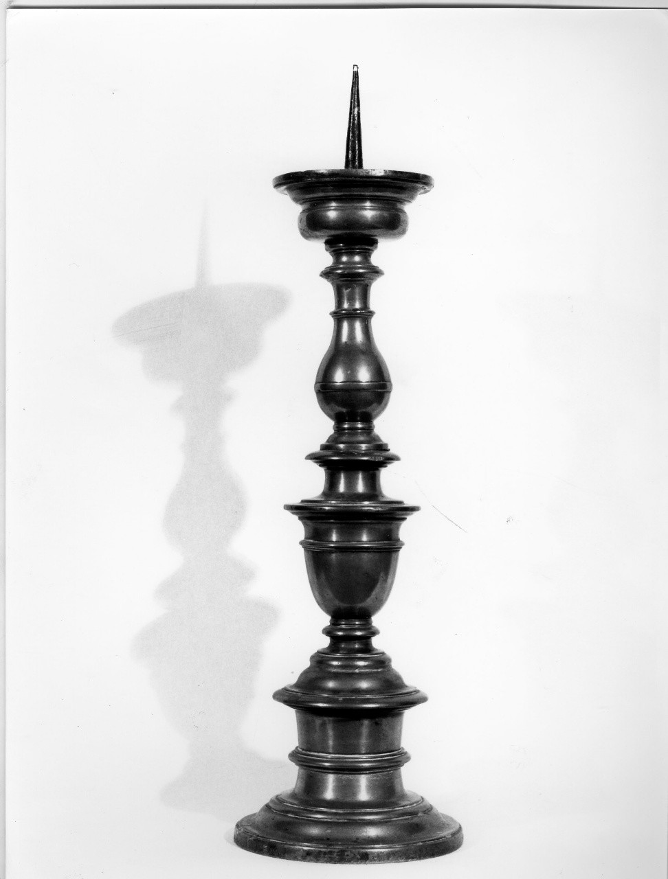 candeliere, serie - manifattura toscana (fine/ inizio secc. XVII/ XVIII)