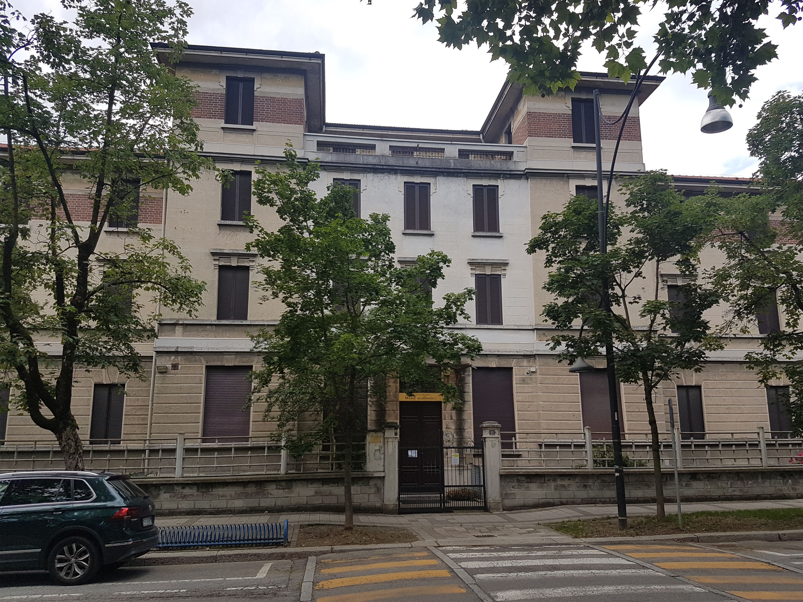 Scuola Maria Ausiliatrice (Ex Albergo Popolare) (casa del popolo) - Cusano Milanino (MI)  (XX)