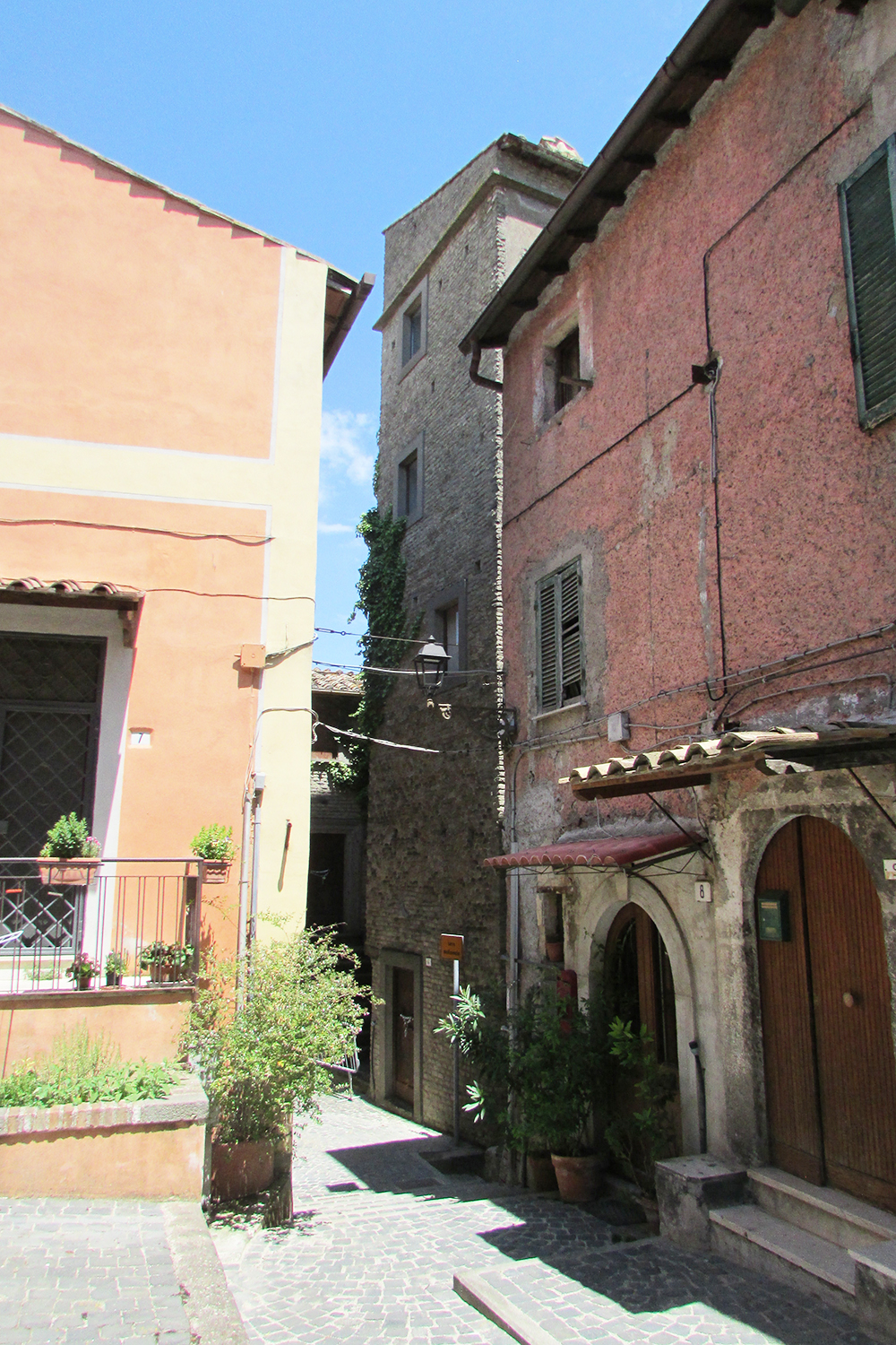[Casa torre privata in via del Duomo, 6] (casa torre, privata) - Campagnano di Roma (RM)  (XII)