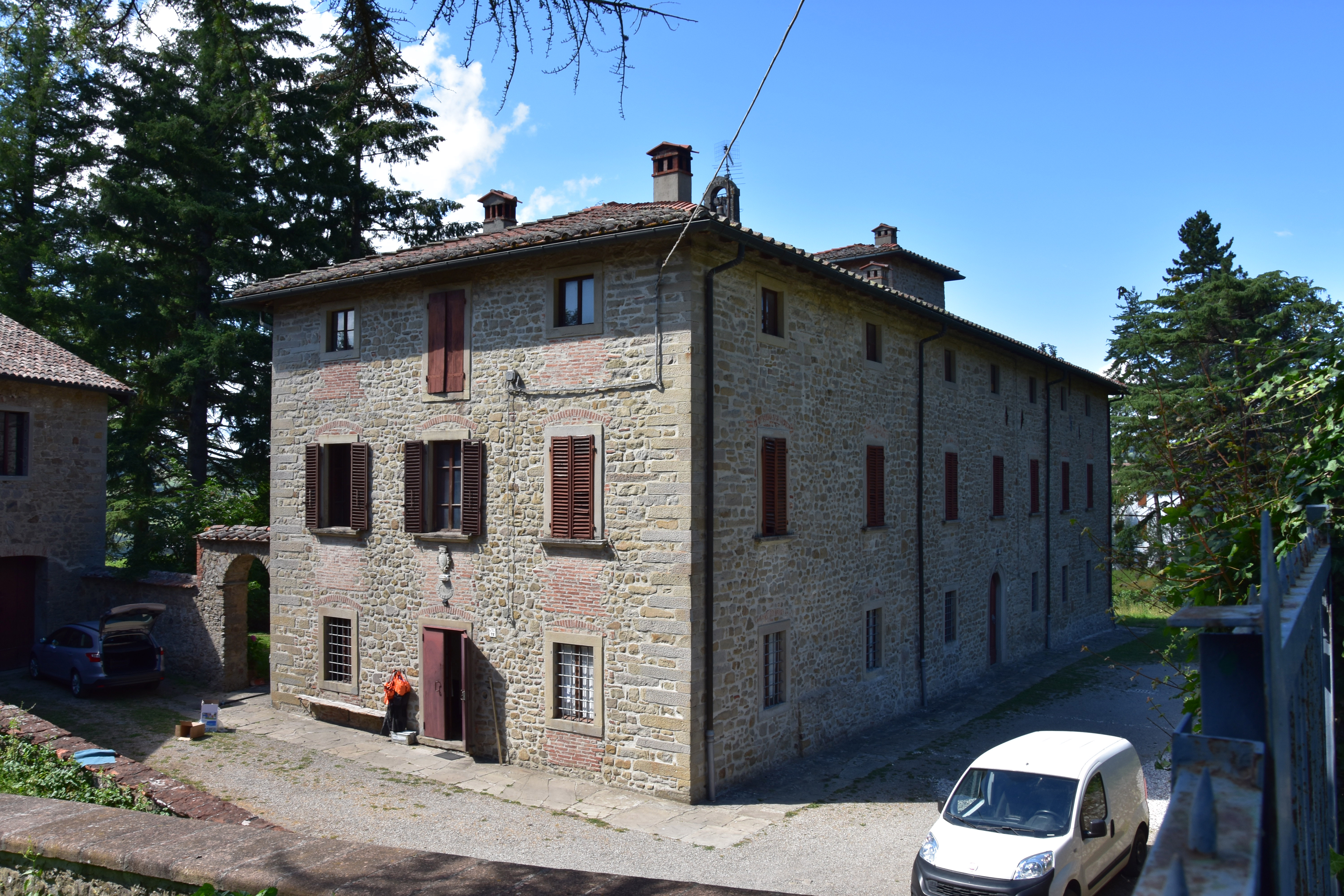 Ca' La Torre (complesso immobiliare) - San Benedetto Val di Sambro (BO) 