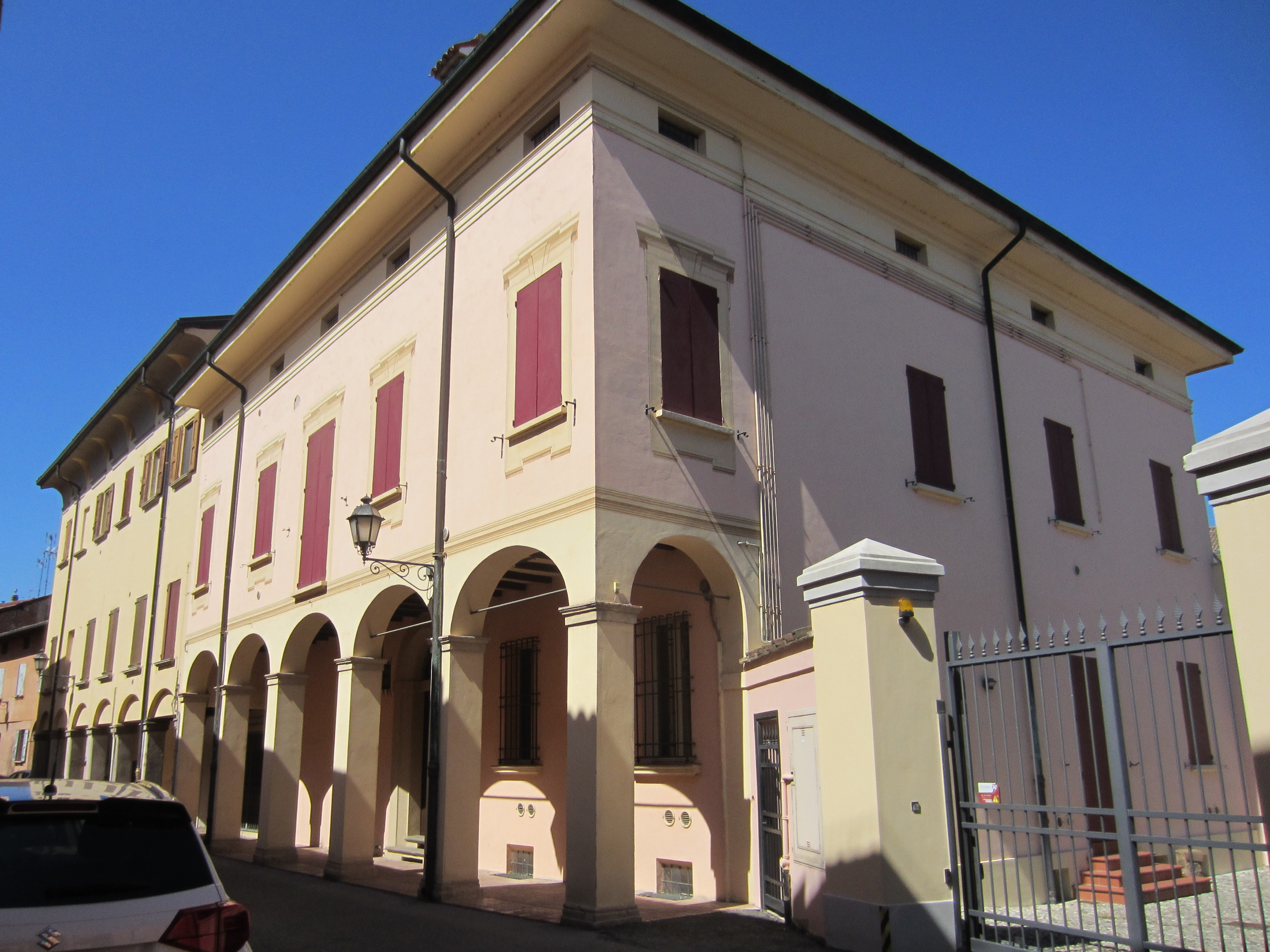 Palazzina Castelvetri (palazzo) - San Giovanni in Persiceto (BO) 