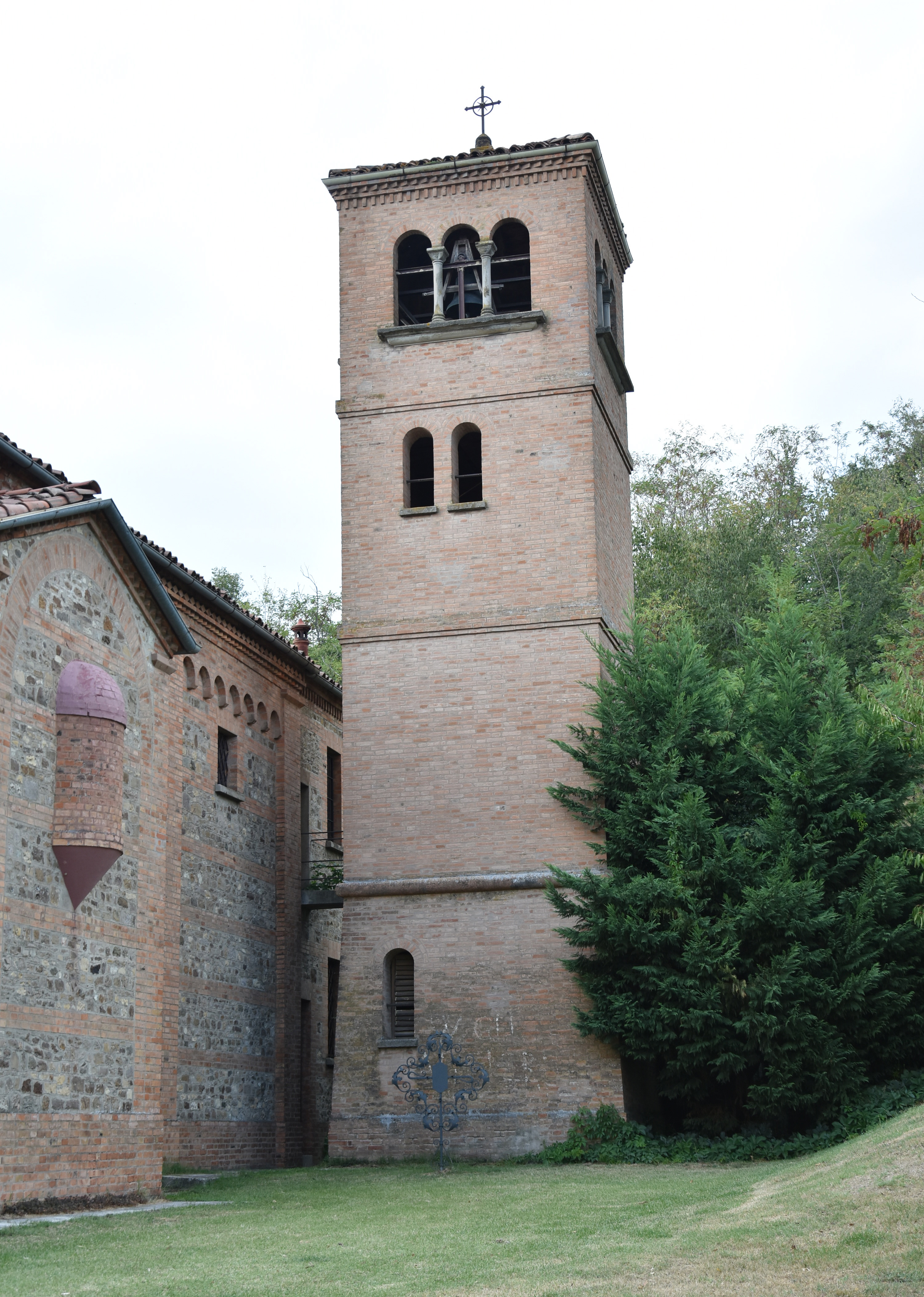 Campanile della Chiesa di San Cristoforo di Montemaggiore (campanile) - Monte San Pietro (BO) 