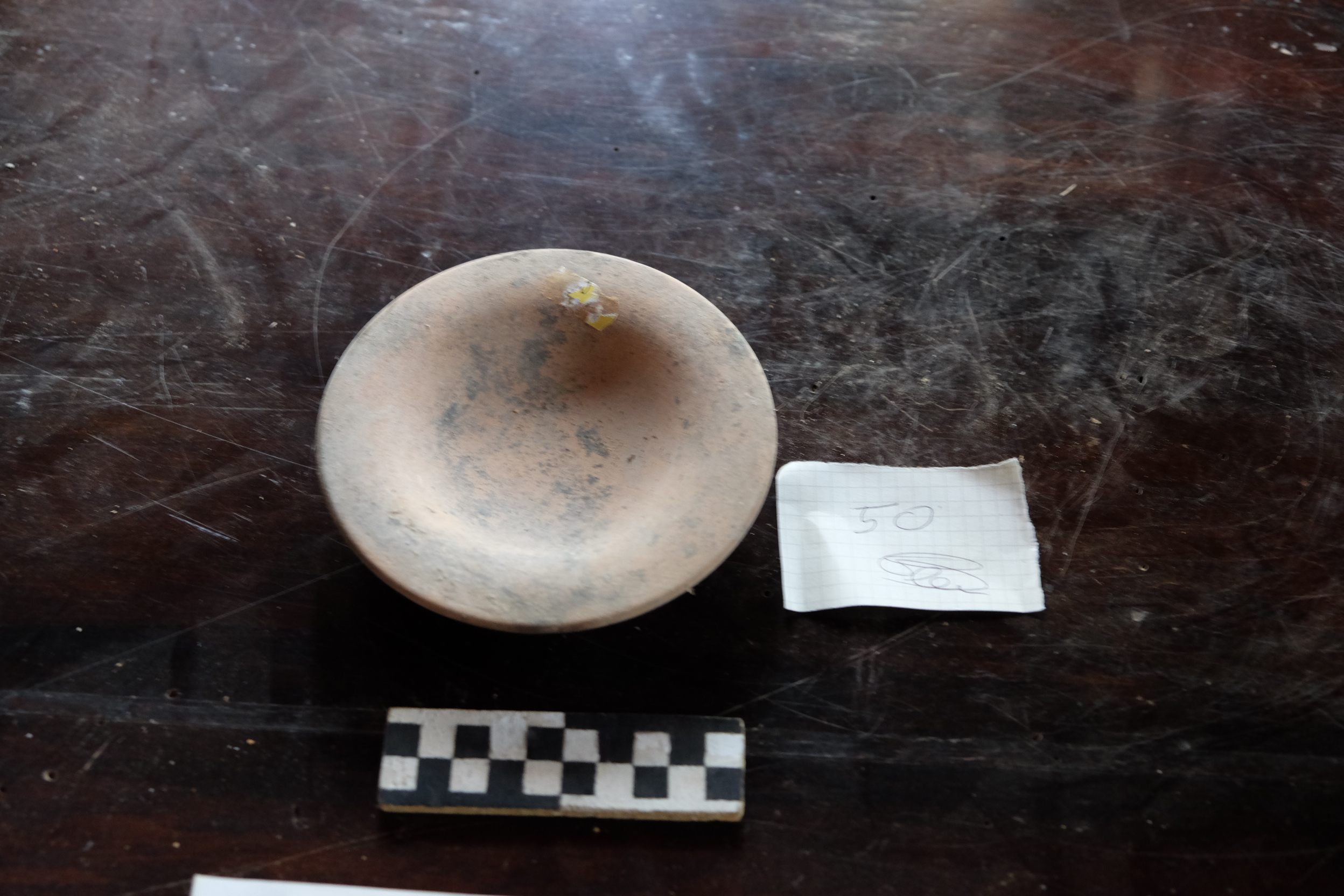 piatto - Ambito culturale etrusco (SECOLI/ IV a.C./ III a.C)