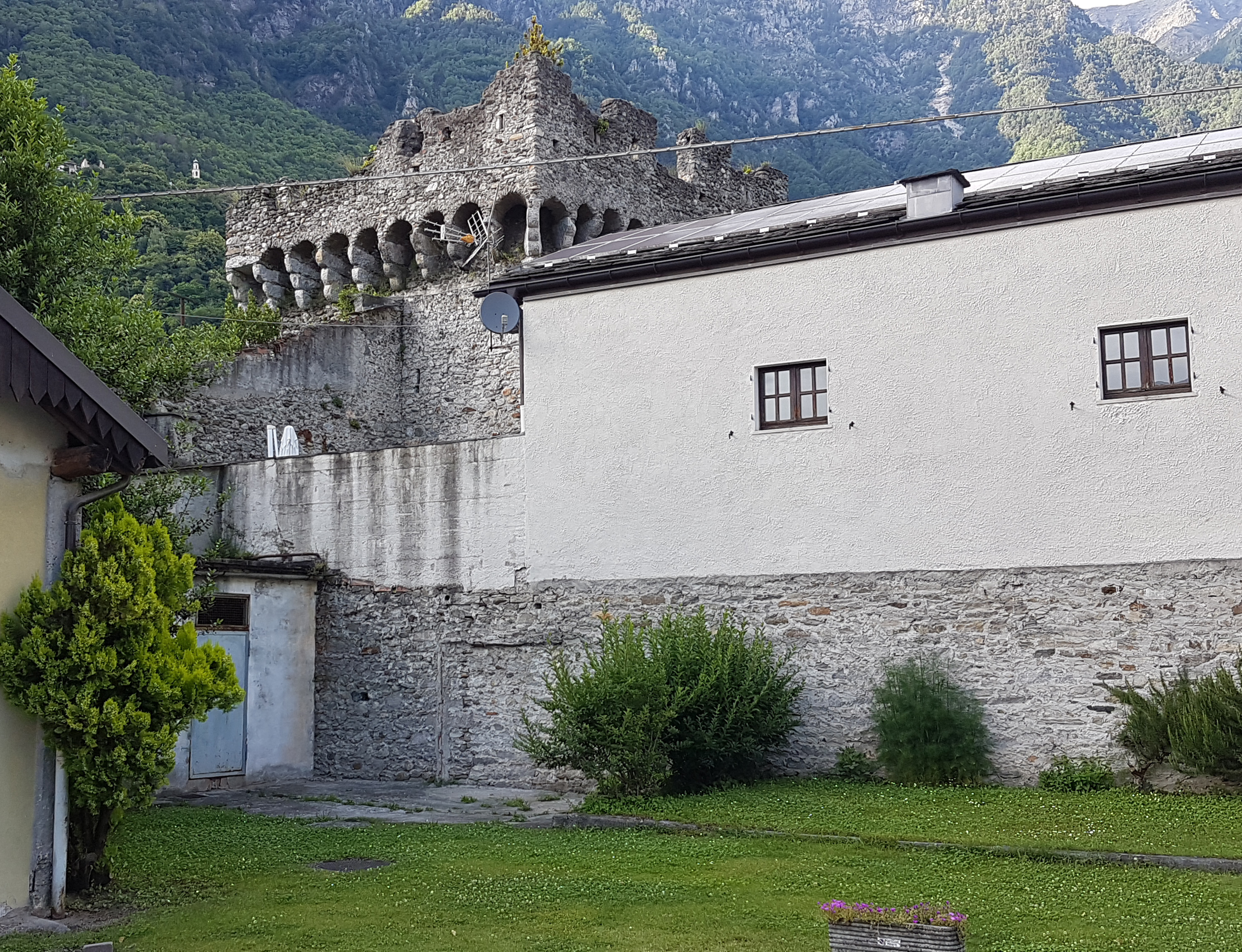 Torre delle mura medievali (torre) - Chiavenna (SO) 