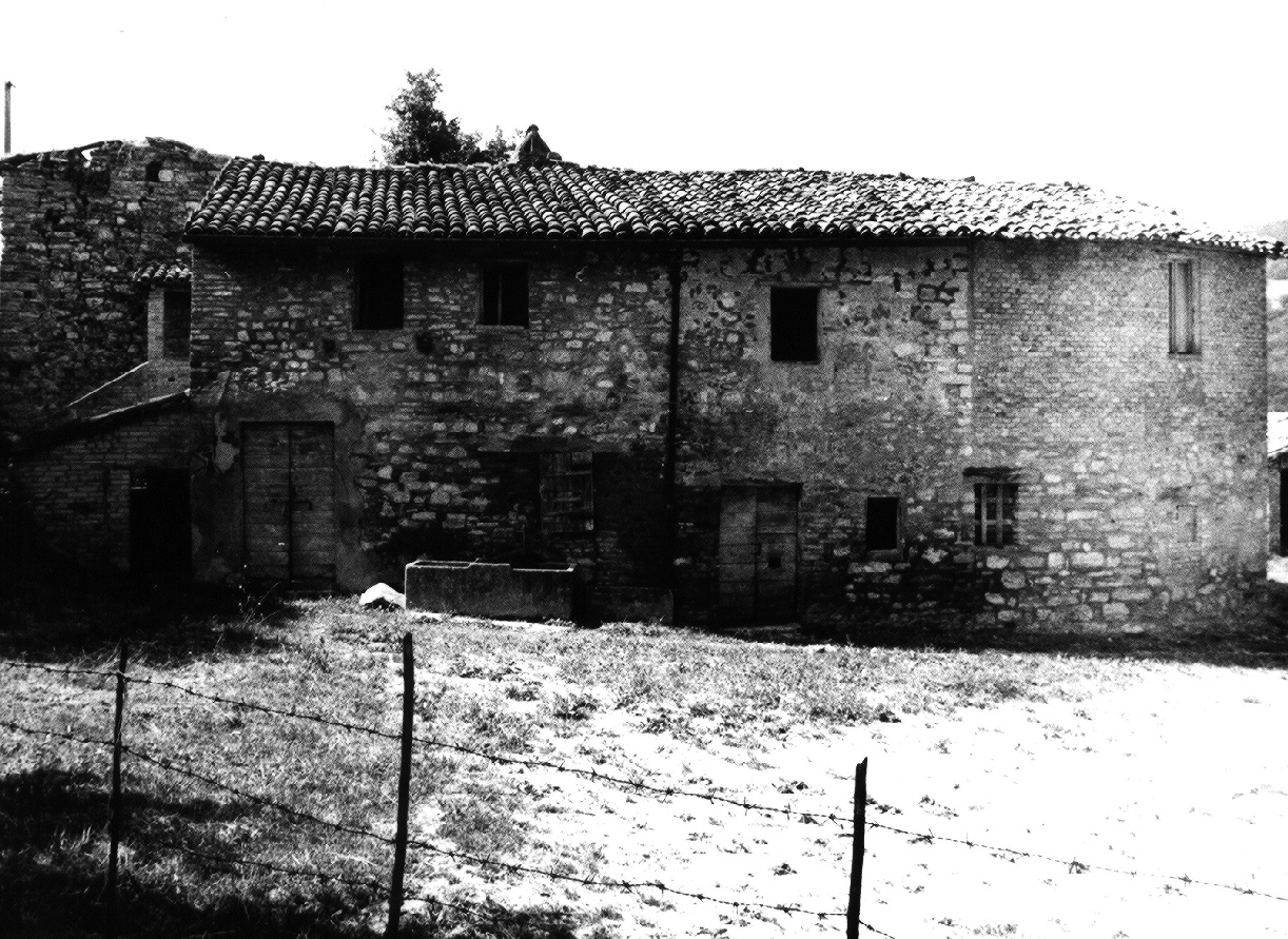 Casa torre a Pistrino (casa-torre) - Fermignano (PU) 