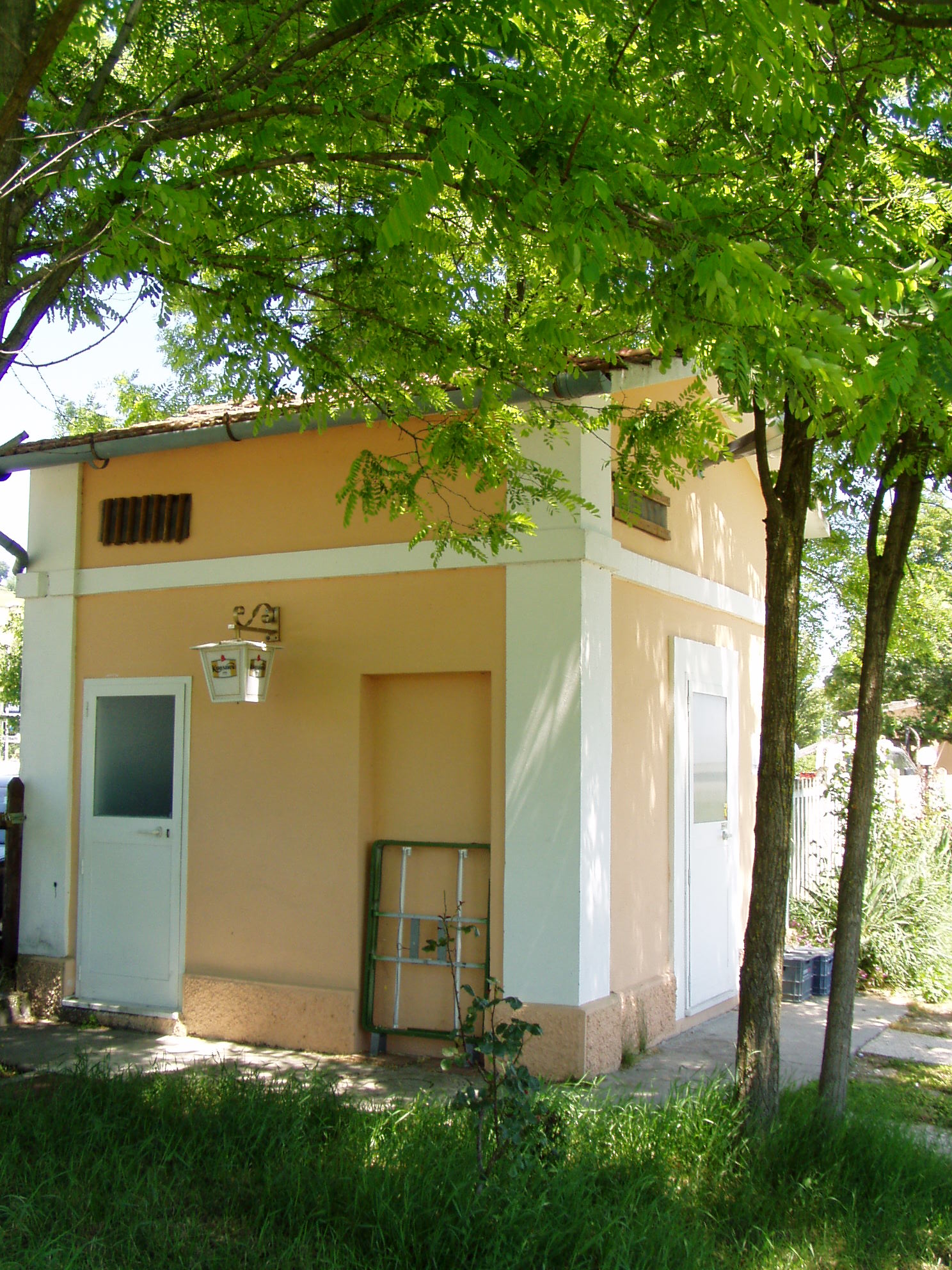 Annesso alla stazione ferroviaria (deposito) - Montefelcino (PU) 