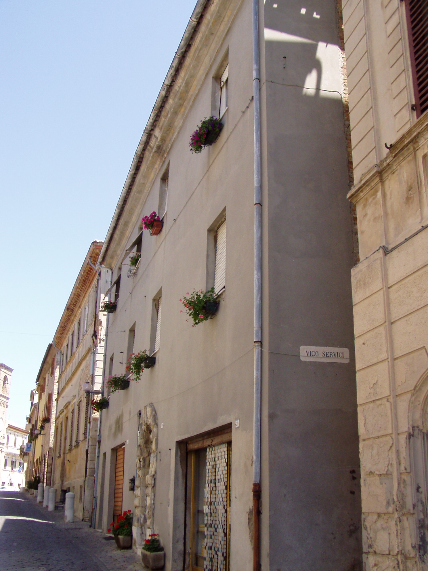 Palazzo Servici (palazzo, nobiliare) - Mombaroccio (PU) 