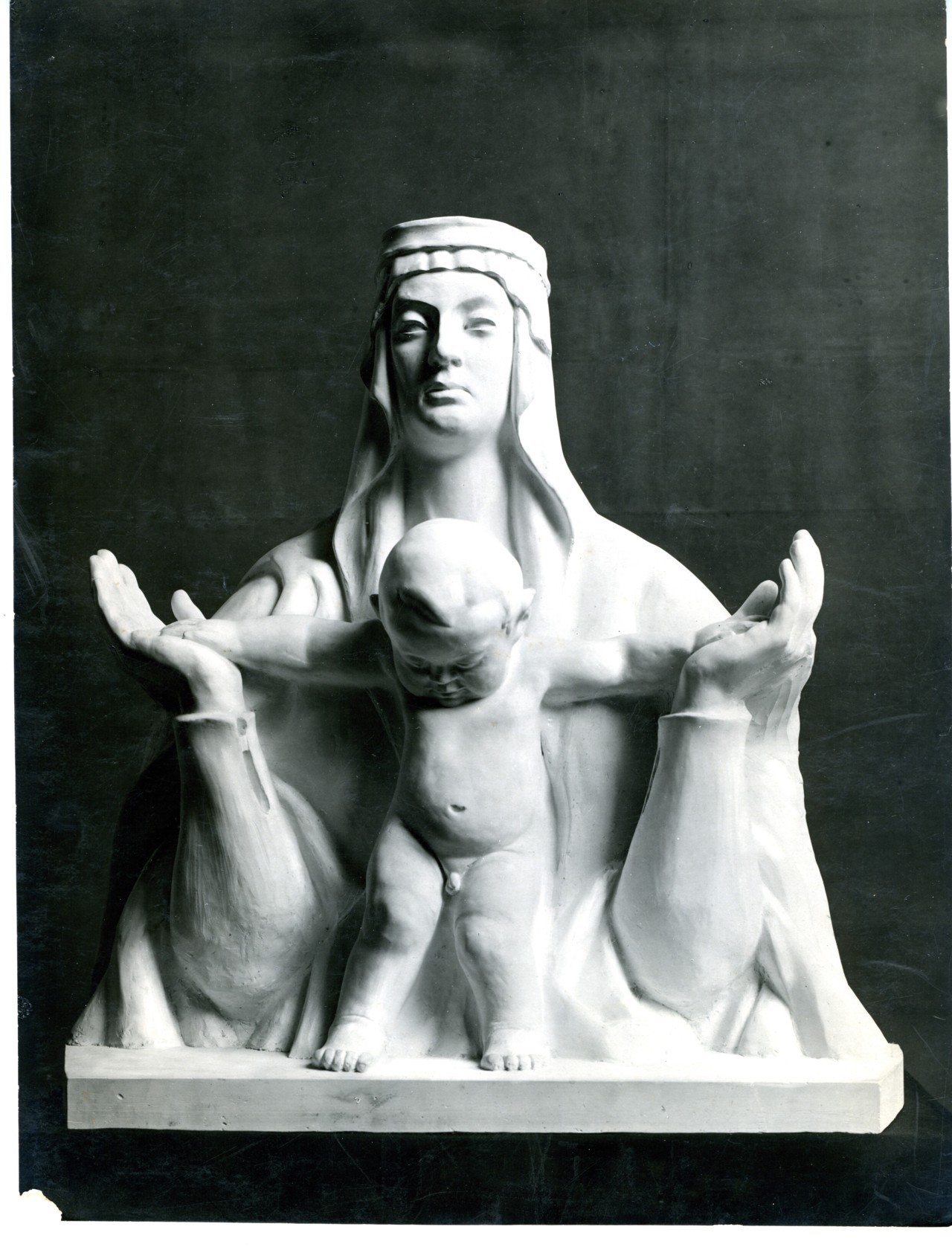 Madonna col Bambino - scultura (positivo) di anonimo (prima metà XX)