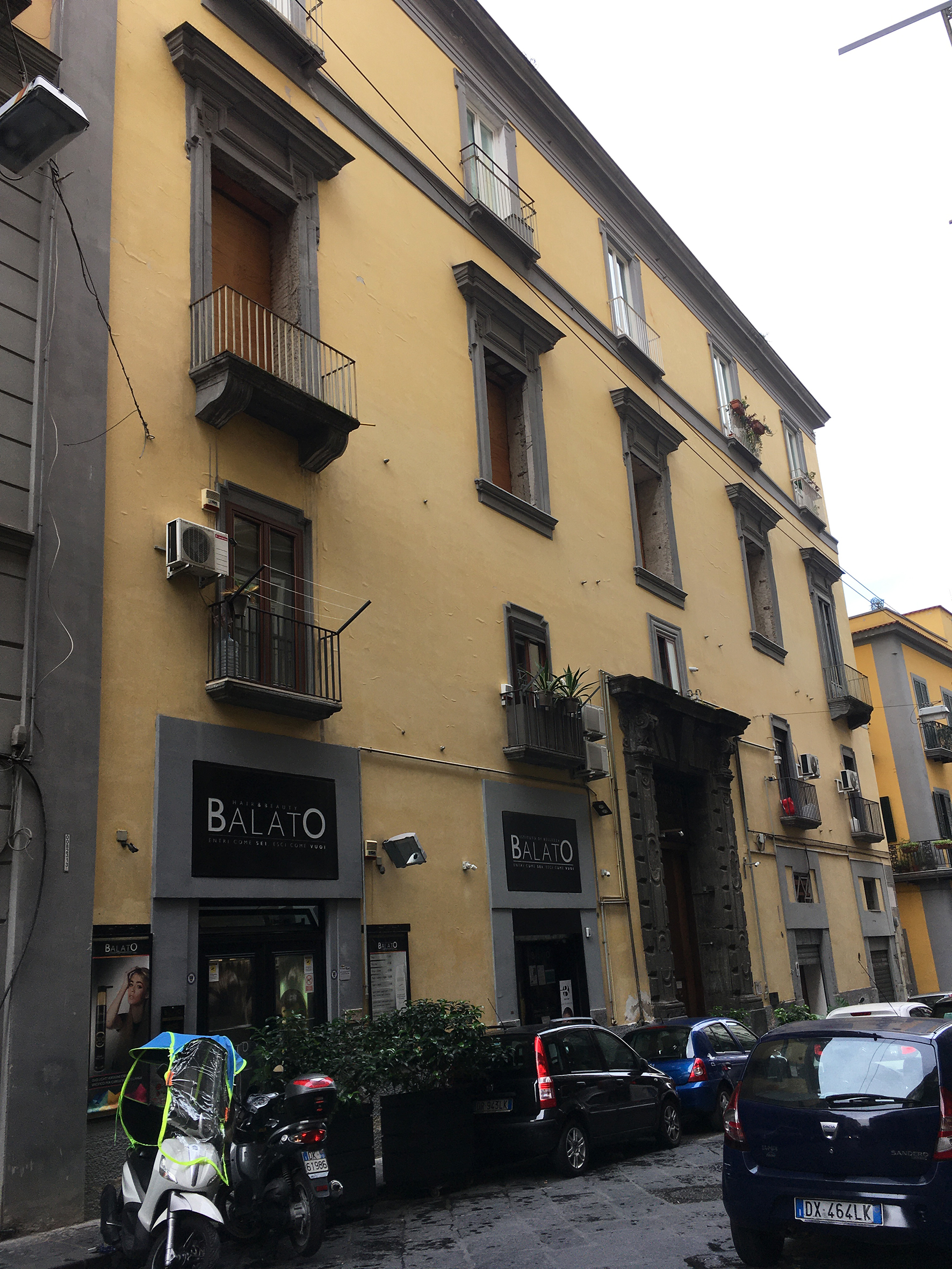 [Palazzo in Via Luigi Settembrini, 32] (palazzo) - Napoli (NA) 