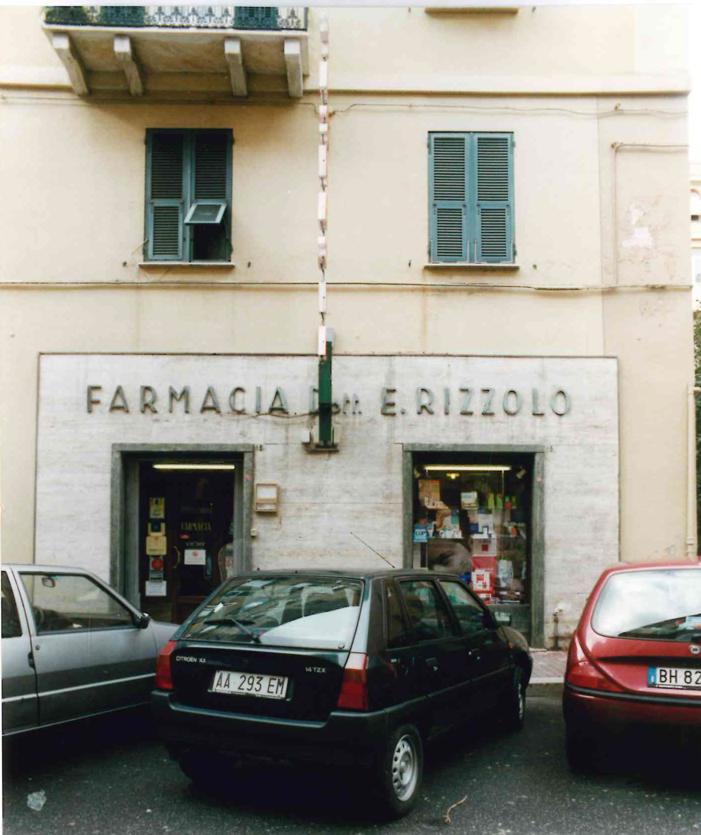 Farmacia Rizzolo (farmacia, privata) - Genova (GE)  (XX)