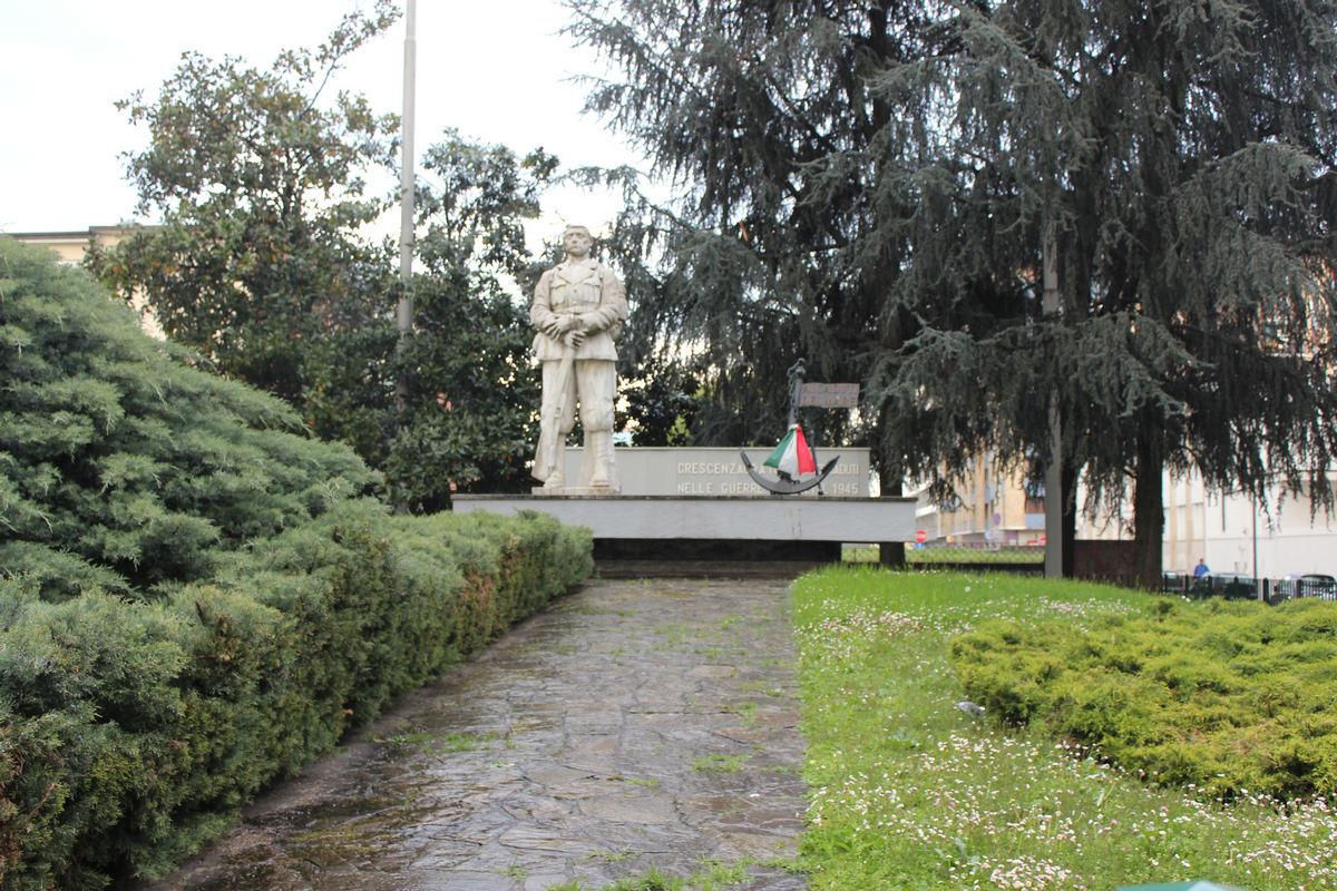 monumento ai caduti, opera isolata - ambito italiano (secondo quarto, seconda metà sec. XX, sec. XX)