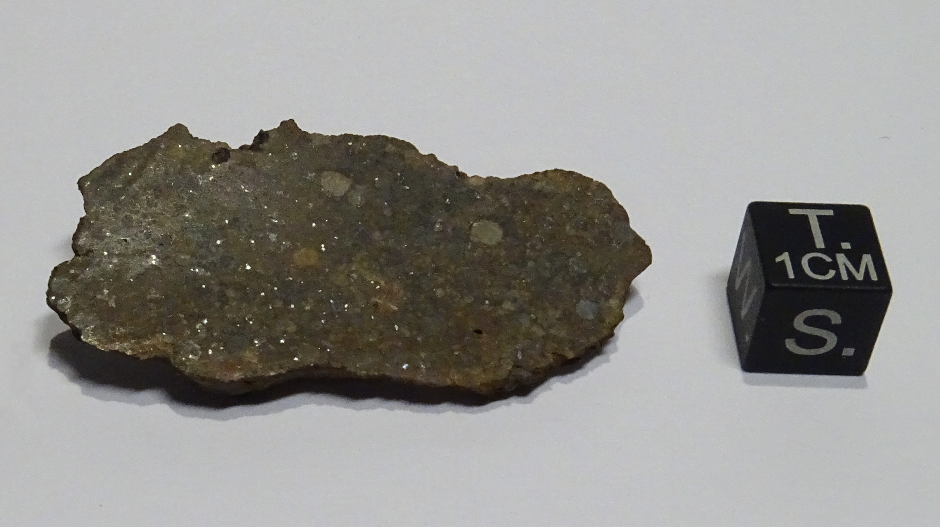 Meteorite/ Condrite ordinaria/ Northwest Africa 6674 (esemplare)