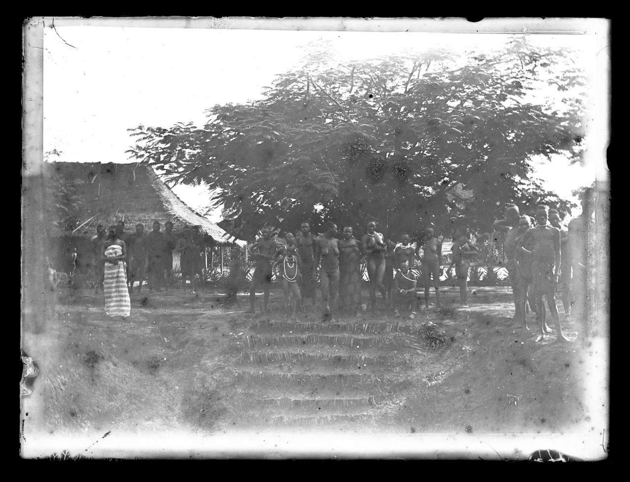 Fotografia coloniale, Colonie belghe, Popoli coloniali (negativo) di Giuseppe Carlo Sesti (fine/ inizio XIX-XX)