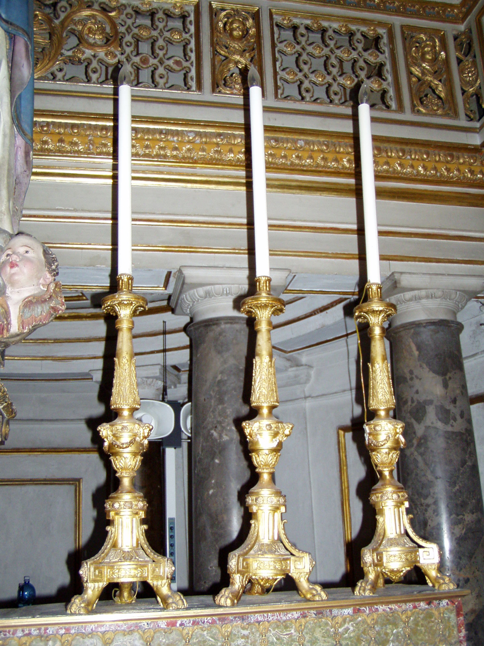 motivi decorativi a festoni/ fitomorfici/ zampe zoomorfe (candeliere d'altare, serie) - ambito siciliano (primo quarto XIX)