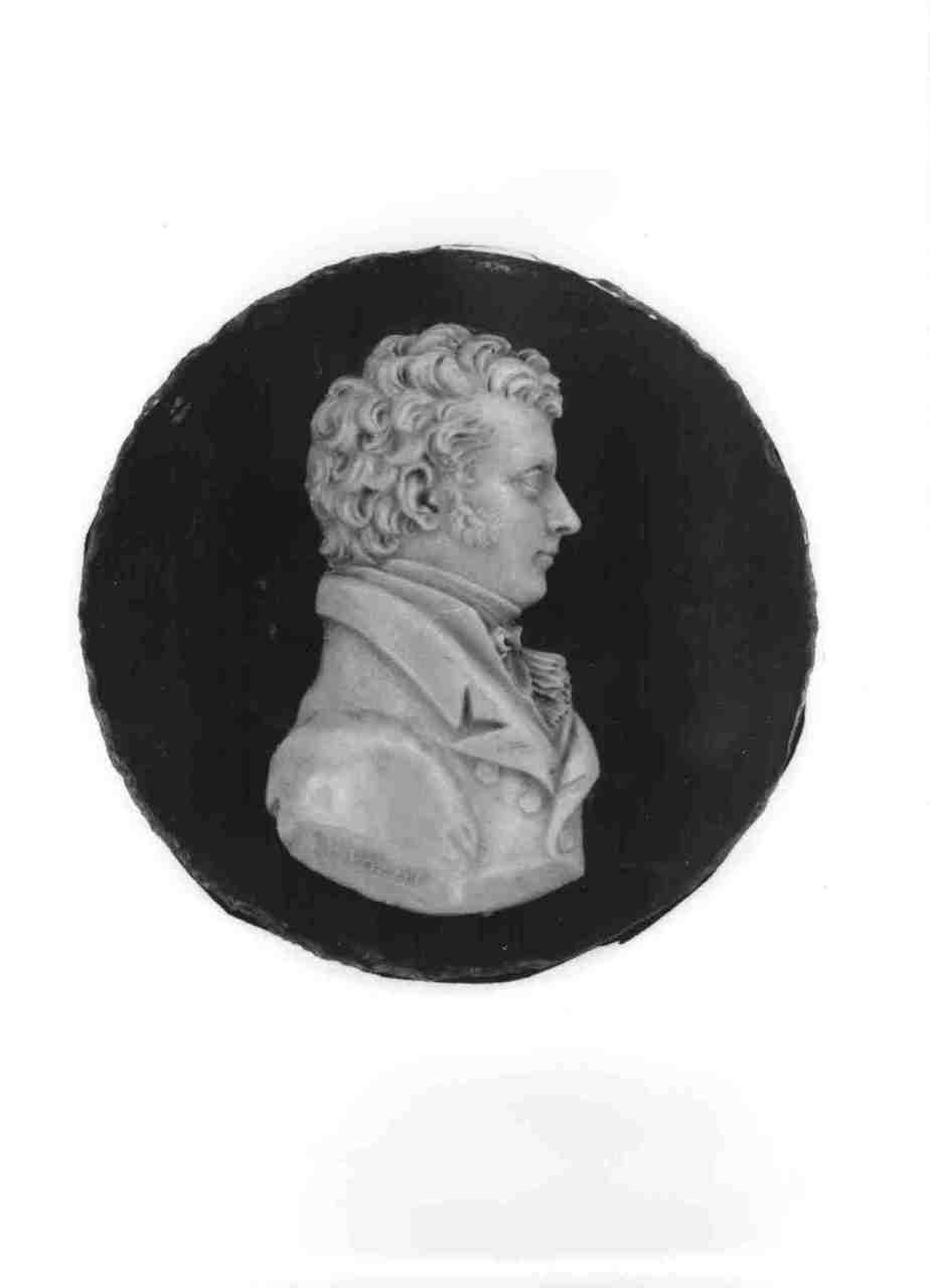 ritratto maschile (rilievo) di Pozzi Francesco (XIX)