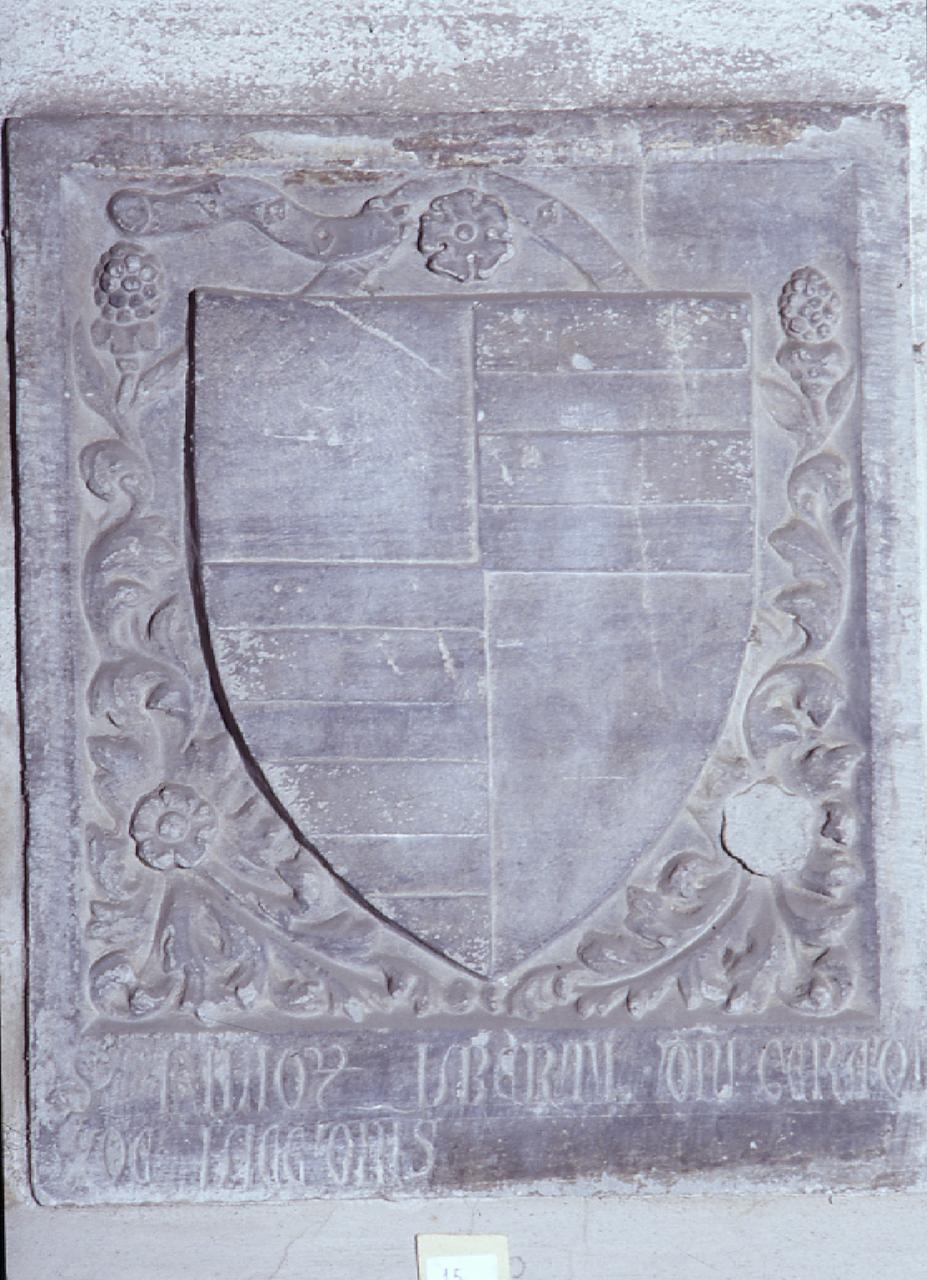 stemma gentilizio della famiglia Visdomini (lapide tombale) - produzione fiorentina (prima metà sec. XIV)