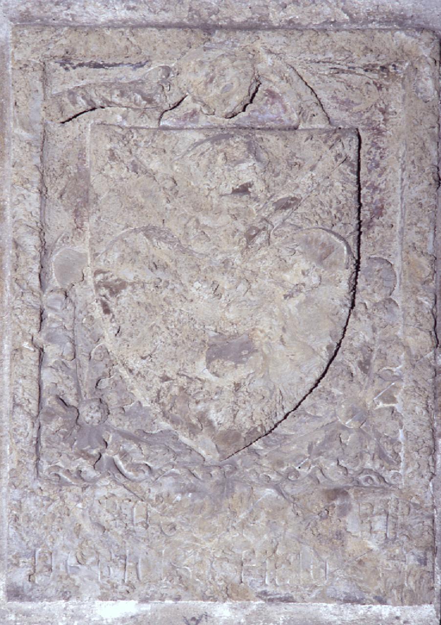 stemma gentilizio (lapide tombale) - produzione toscana (sec. XIV)