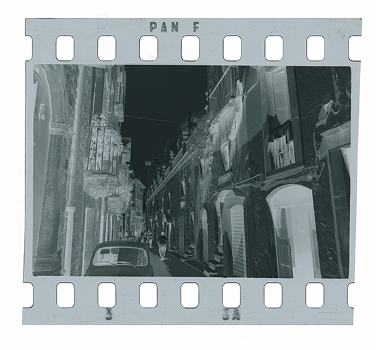 Putignano - Centro storico - Corso Vittorio Emanuele (negativo) di Anonimo (XX)