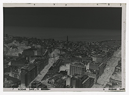 Bari - Veduta aerea della città (negativo) di Ficarelli, Michele (XX)