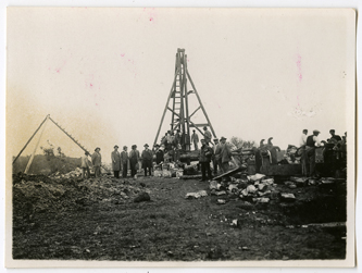 Bari-Barletta. Costruzione della linea ferroviaria - Foto di gruppo (positivo) di Anonimo (XX)