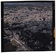 Alberobello - veduta aerea della città (diapositiva) di Ramosini, Vitaliano, Stagnani, Vittorio (XX)