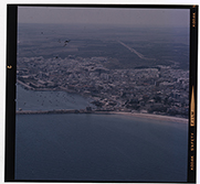 Manfredonia - veduta aerea del castello e del porto (diapositiva) di Ramosini, Vitaliano, Stagnani, Vittorio (XX)