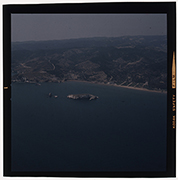Vieste - veduta aerea della Baia di Campi con l'isola (diapositiva) di Ramosini, Vitaliano, Stagnani, Vittorio (XX)