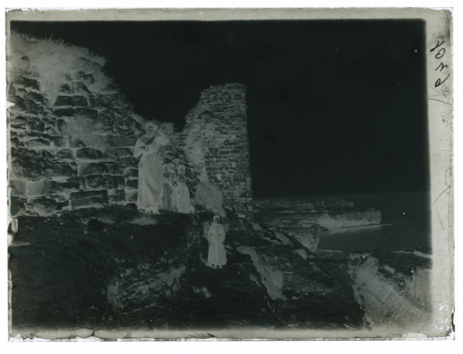 Roca - Resti della cinta muraria (negativo) di Palumbo, Giuseppe (XX)