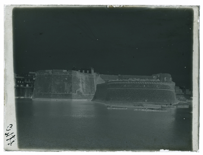 Gallippoli - Il castello - Il rivellino (negativo) di Palumbo, Giuseppe (XX)