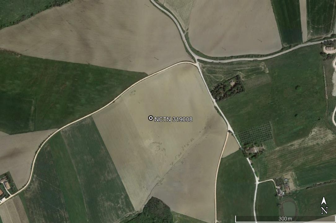 area di materiale mobile, area di frammenti fittili - Castelleone di Suasa (AN)  (PERIODIZZAZIONI/ STORIA/ Età antica/ Età romana/ Età romana imperiale)