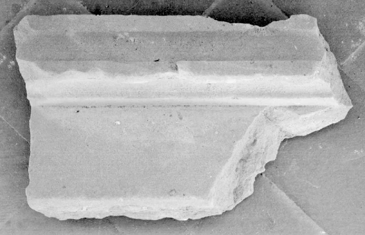 cornice architettonica, frammento - produzione toscana (sec. XVI)