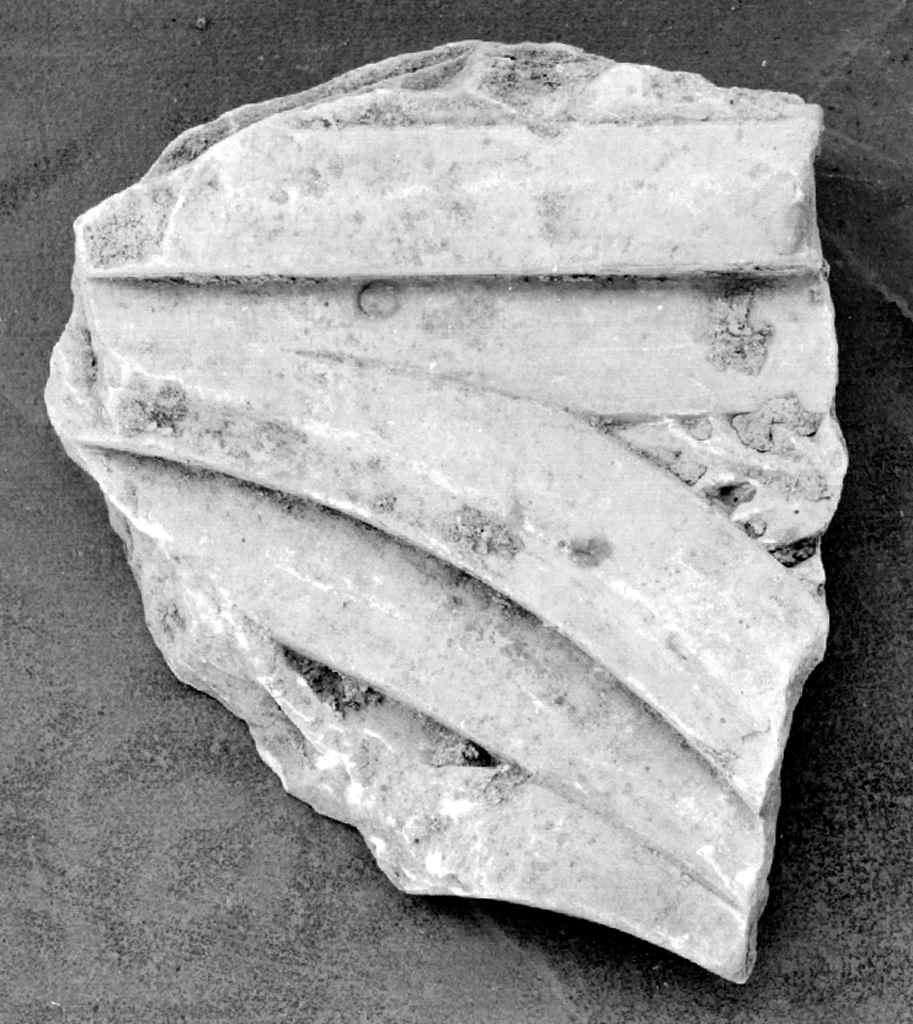 lastra, frammento - produzione fiorentina (sec. XV)