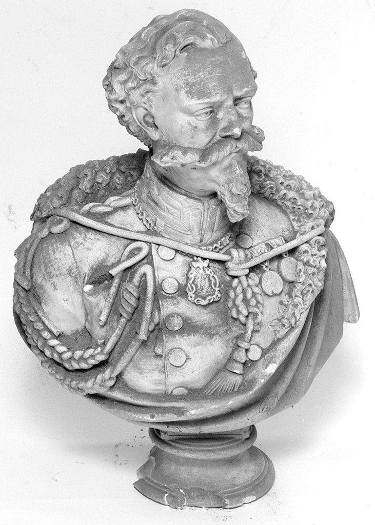 busto ritratto di Vittorio Emanuele II di Savoia, busto ritratto d'uomo (scultura) - ambito italiano (sec. XIX)