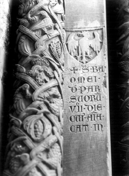 lapide tombale, elemento d'insieme - bottega genovese (sec. XIV)