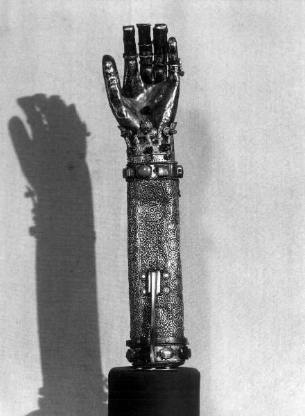 reliquiario antropomorfo - a braccio, opera isolata - bottega bizantina (secc. XI/ XII)