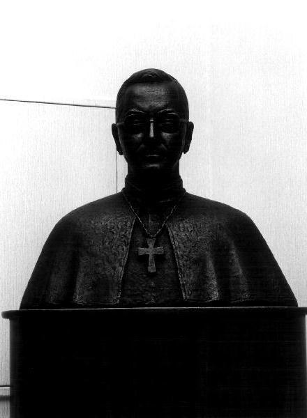 cardinal Siri (busto, opera isolata) di Berti B (sec. XX)